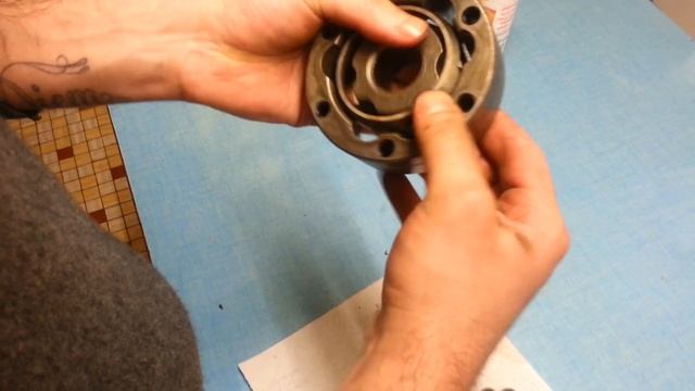Remontage des billes dans un cardan ou arbre de transmition vw audi vag смотреть онлайн