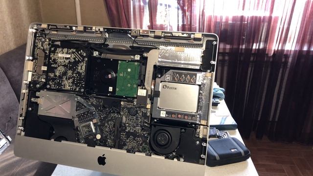 Любительская установка SSD в iMac 2011 года. смотреть онлайн