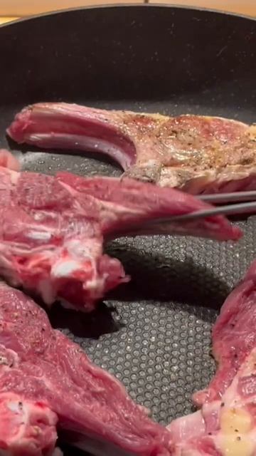 Самое вкусное мясо- каре ягненка! Ням ням 🐏🐏🐏