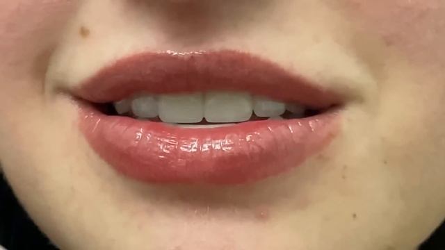 [ASMR] Lip Gloss Try On | Close Up