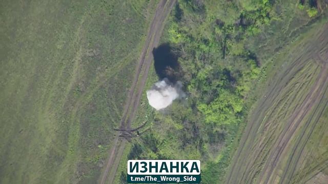 Уничтожение британского ЗРК Stormer HVM "БПЛА" «Ланцет» в зоне проведения СВО, 05.2023 смотреть онлайн