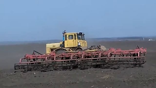 К-700 и культиватор серии «Урожай» смотреть онлайн