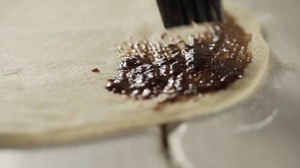 Синнабоны со сгущенным молоком