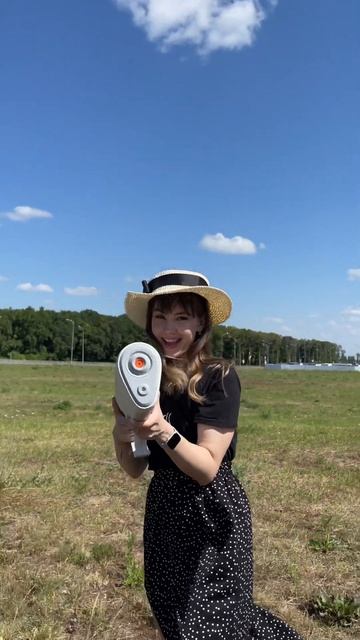 Успей поймать лето с #водныйпистолет от Xiaomi идеальный спутник для игр на природе смотреть онлайн