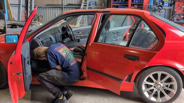 Time for a Diet - E36 Build Part 2 смотреть онлайн