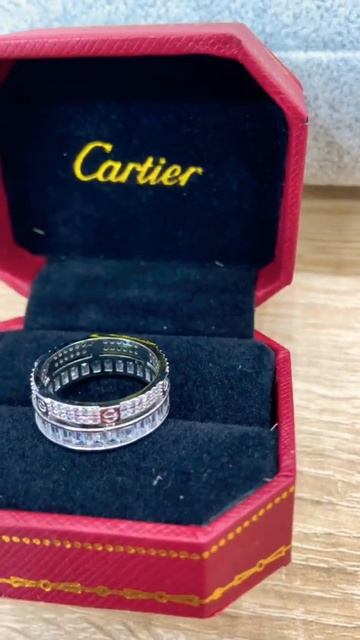 Кольцо Cartier смотреть онлайн