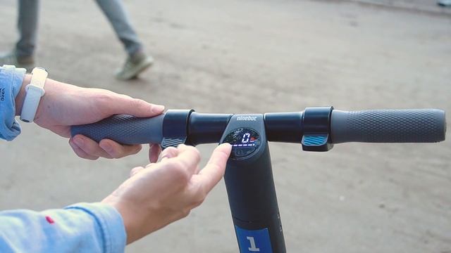 Обзор электросамокатов Xiaomi MI Mijia Electric Scooter M365 и Ninebot by Segway KickScooter ES2 смотреть онлайн