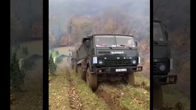 Преодолеть непреодолимое — проходимость КАМАЗа на практике 68, буксир в горку по грязевой колее смотреть онлайн