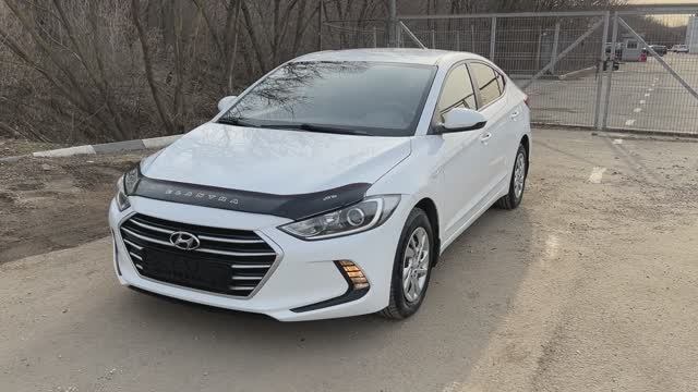 Hyundai Elantra (2017)