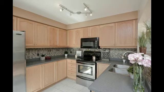 65 Vanguard Dr., Brooklin смотреть онлайн