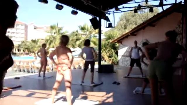 Kiris Alinda Beach. Morning aerobics with Iris. Part 1. смотреть онлайн