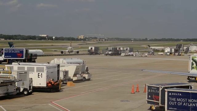Аэропорт в Атланте (США) смотреть онлайн