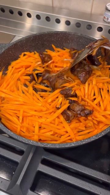 Плов в сковородке  простой рецепт #сергопудра #пловузбекский #плов #рецепты