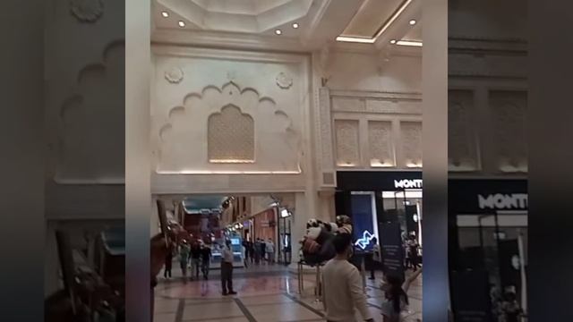 DUBAI IBN BATUTA MALL The world's largest themed shopping mall смотреть онлайн