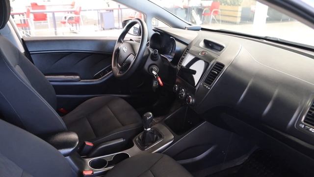Kia Cerato белый смотреть онлайн