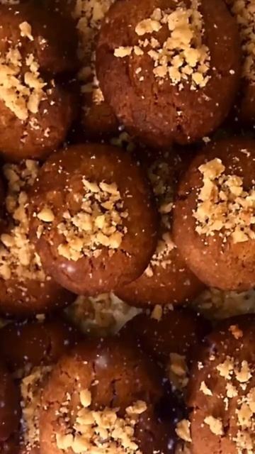 Μελομακάρονα 🎄Xmas cookies with honey #traditionaltreats #sweetmaking #honey #xmas смотреть онлайн