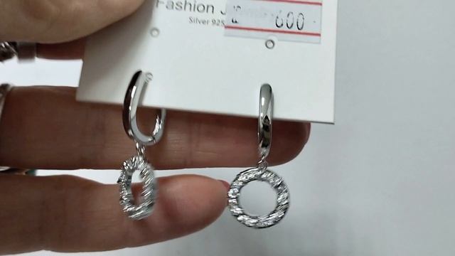 Ювелирная бижутерия. Заказ на ватсап +79083191849 смотреть онлайн