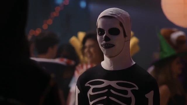 Cobra Kai - Miguel as a skeleton смотреть онлайн