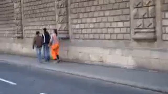 Вот так в испании издеваются над людьми)) смотреть онлайн