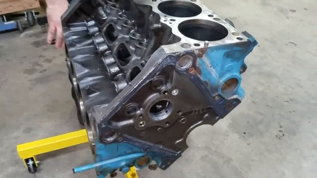 Teardown of a 360 cid out of a 1974 Cuda смотреть онлайн
