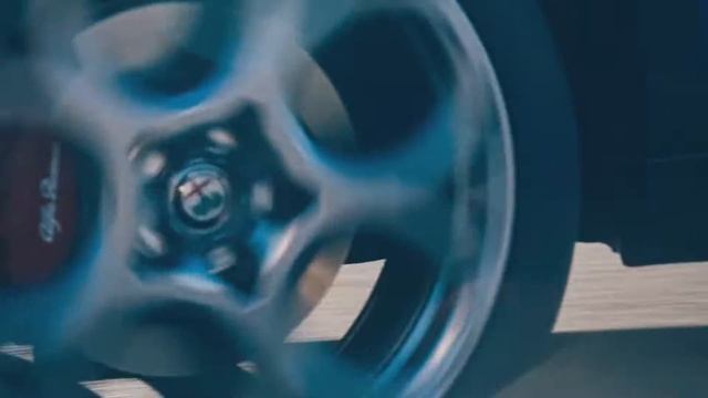 VOLVO EX 90 , MAZDA DEMAND, ALFA ROMEO PLANS смотреть онлайн