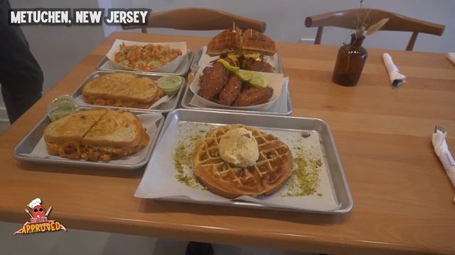 You NEED to Try this Halal Food in New Jersey | #EatUniquely смотреть онлайн