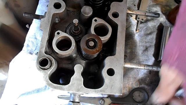 A15SMS жрет масло Притираю клапана ,ставлю колпачки Часть 3 смотреть онлайн