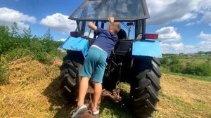 Синий трактор беларус