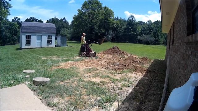 DINGO AT WORK!! LIVE ACTION YE YE YE!!!!Fixing the MESS the Septic people left!!! SS LAwn Care смотреть онлайн