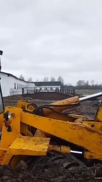 Жёлтый трактор смотреть онлайн