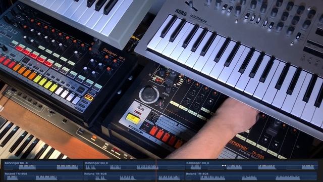 Behringer RD-8 vs. Roland TR-808 Comparison Sound Demo (no talking) смотреть онлайн