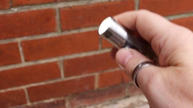 The BEST EDC flashlight - Rovyvon Aurora A28 смотреть онлайн