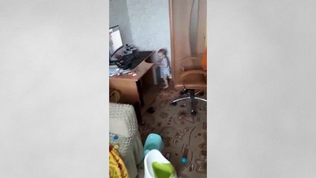 прикольно...КРУЧУ- ВЕРЧУ ПРОЙТИ ХОЧУ. смотреть онлайн