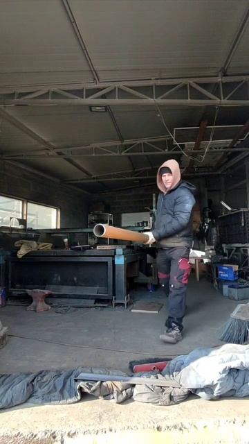 Режу трубу на заготовки для винтовых свай в одно рыло