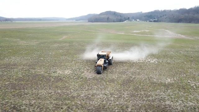 TerraGator Spreading Lime смотреть онлайн