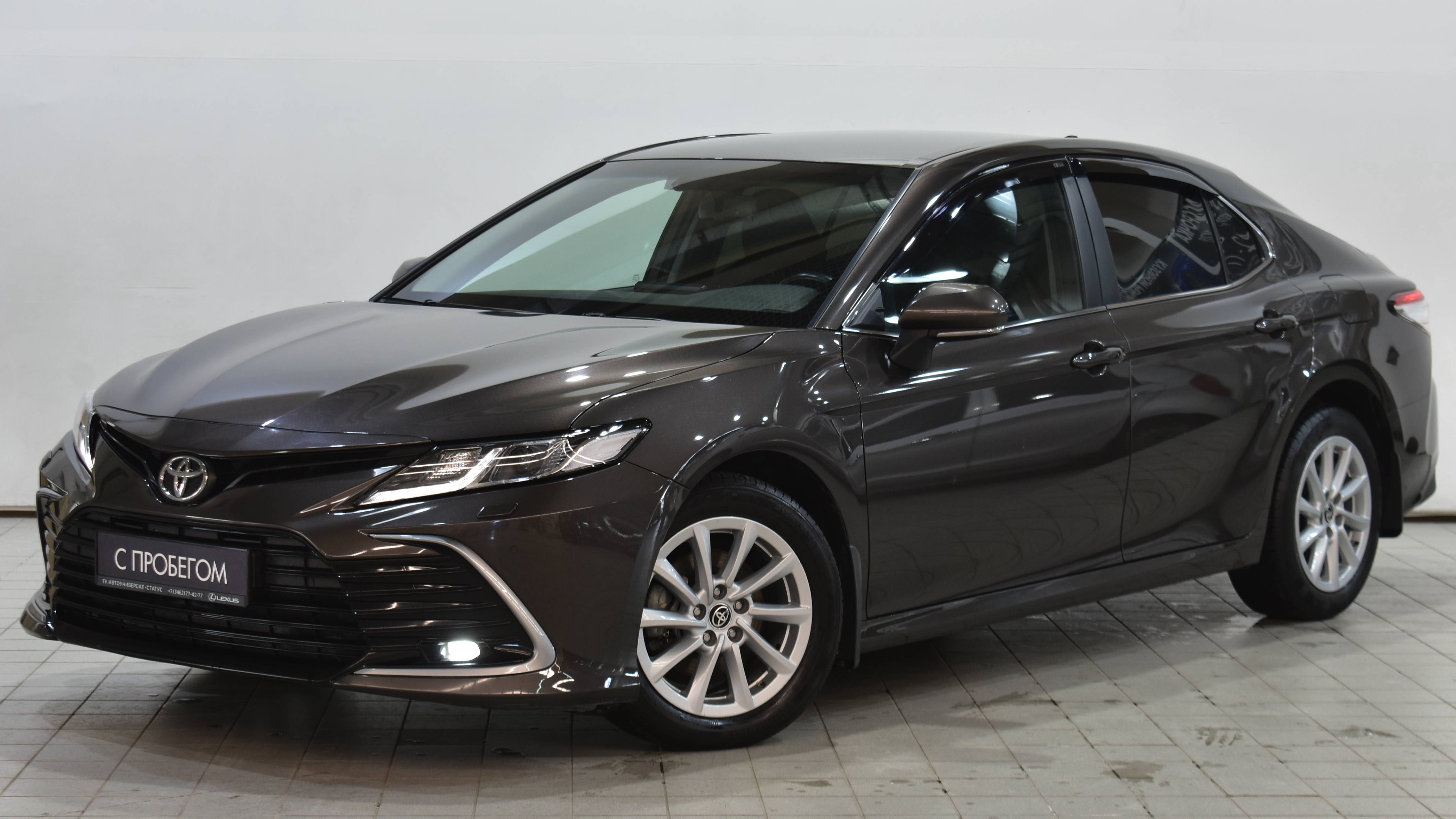 Toyota Camry '2021 г. смотреть онлайн