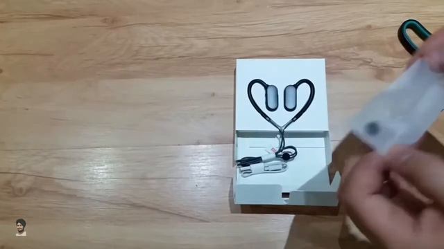 Mi bluetooth earbuds unboxing | sports earphone | Hindi | Gearbest.com смотреть онлайн