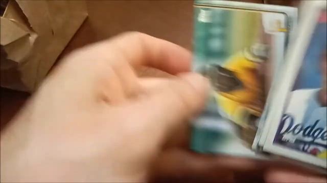 $1 Mystery Baseball Bags & 1989 Topps Rack Pack Rip! смотреть онлайн