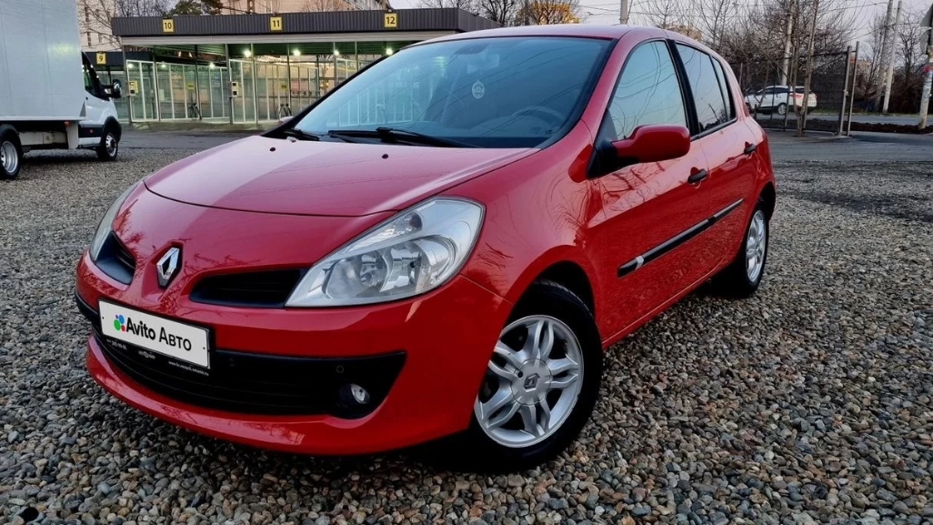 Renault Clio 2007г 1.6 АТ смотреть онлайн