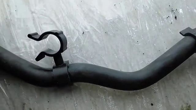 Кронштейн трубки 1K0133366P смотреть онлайн