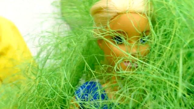 Барби потеряла КЛЮЧИ ОТ МАШИНЫ! Видео для девочек про Барби и Кена. Ищем подсказки! смотреть онлайн