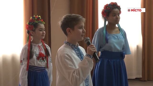 Виставка панно Ольги Літус смотреть онлайн