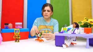 Игры для детей – Черепашки Ниндзя и Маша ищут чемоданчик Тойклаб | Игрушки из мультфильма