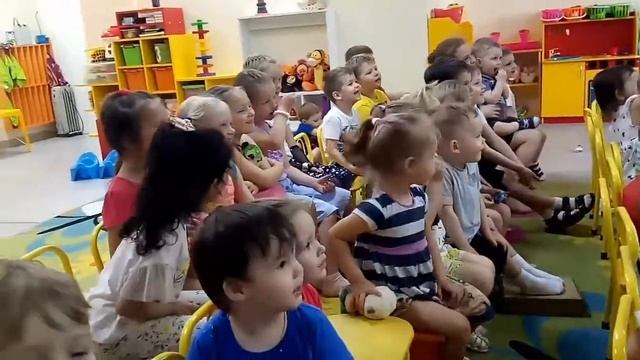 молодежная спектакль смотреть онлайн