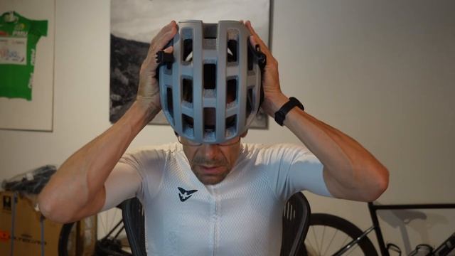 POC Ventral Lite Helmet Review / Fitting / Anecdotes About Unboxing + POC Elite Sunglasses Overview