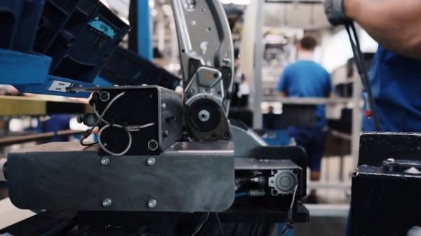 ADIENT /Виробництво сидінь для автомобілів Fiat, Lancia та Opel.