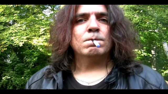 Nikko's Review of the Revolver Elite Electronic Cigarette with PCC смотреть онлайн