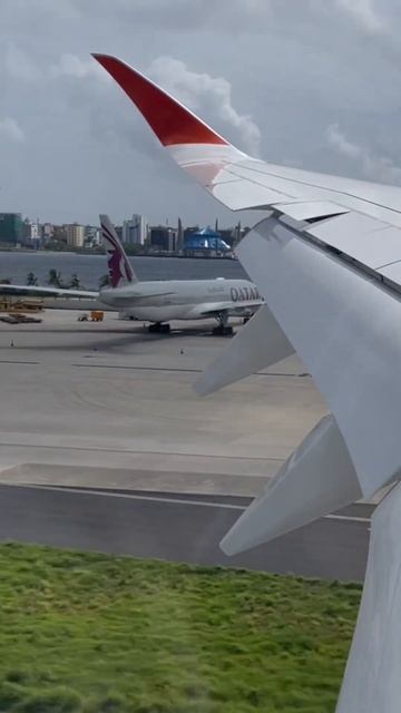 Посадка на Мальдивах смотреть онлайн