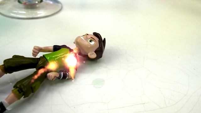 Игры в больничку с Доктор Ой - Бен 10 потерял свою силу? Видео про игрушки для мальчиков смотреть онлайн