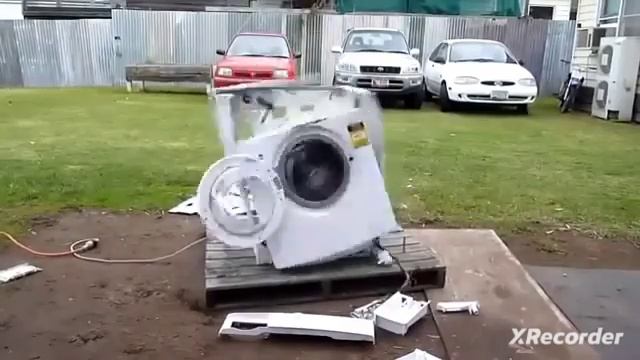 Стиральная машина стирает кирпич под дапстеп😈 смотреть онлайн